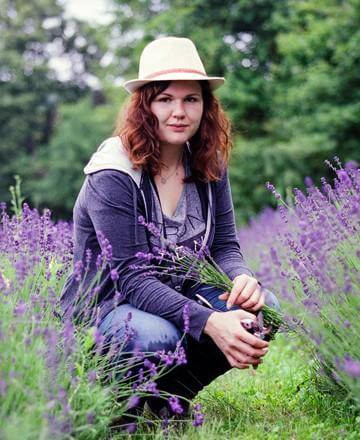 Marylin Flora